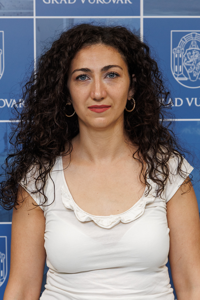 IVANA RADOŠ