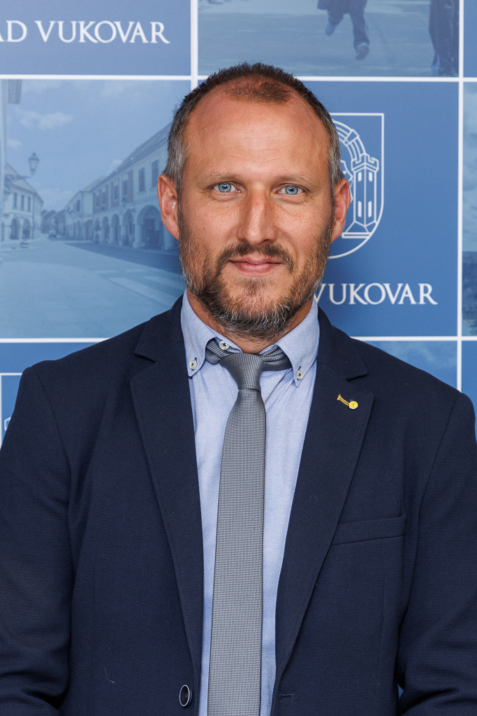 SRĐAN MILAKOVIĆ